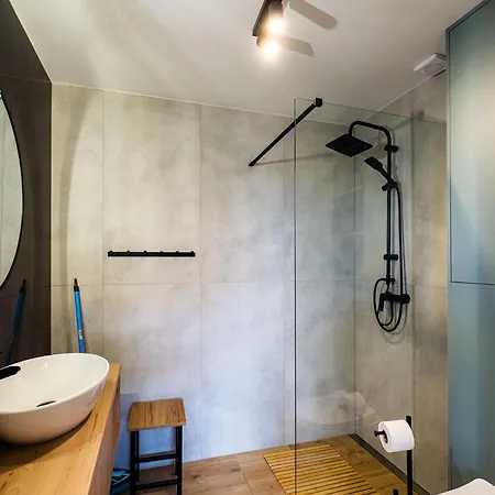 Gerendaház Wakacyjna Osada Jezierzany