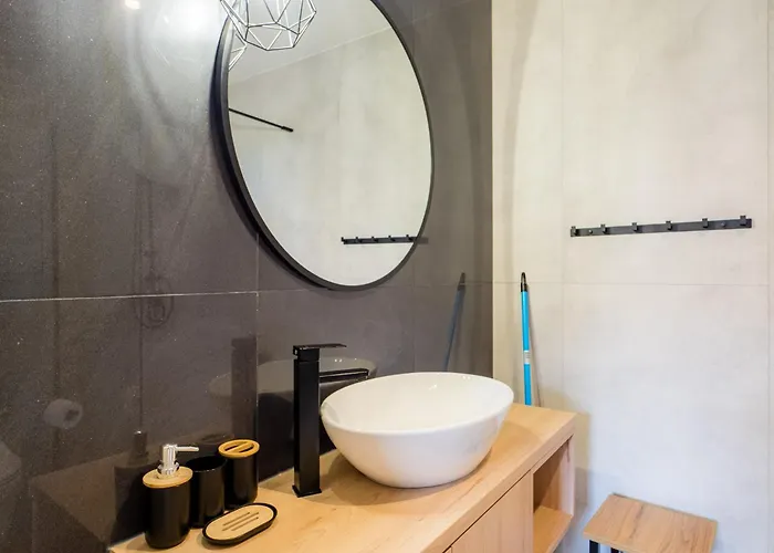 Wakacyjna Osada Chata Jezierzany