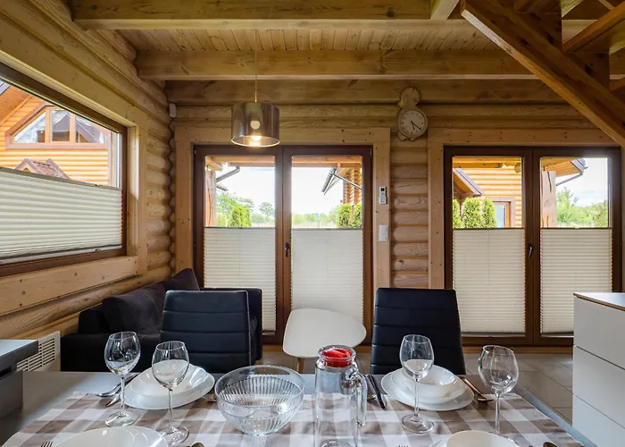 Wakacyjna Osada Lodge Jezierzany